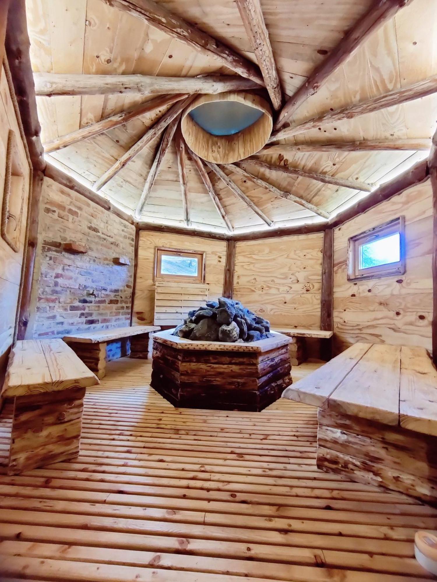 Vackorkert Apartment Sirok Екстериор снимка