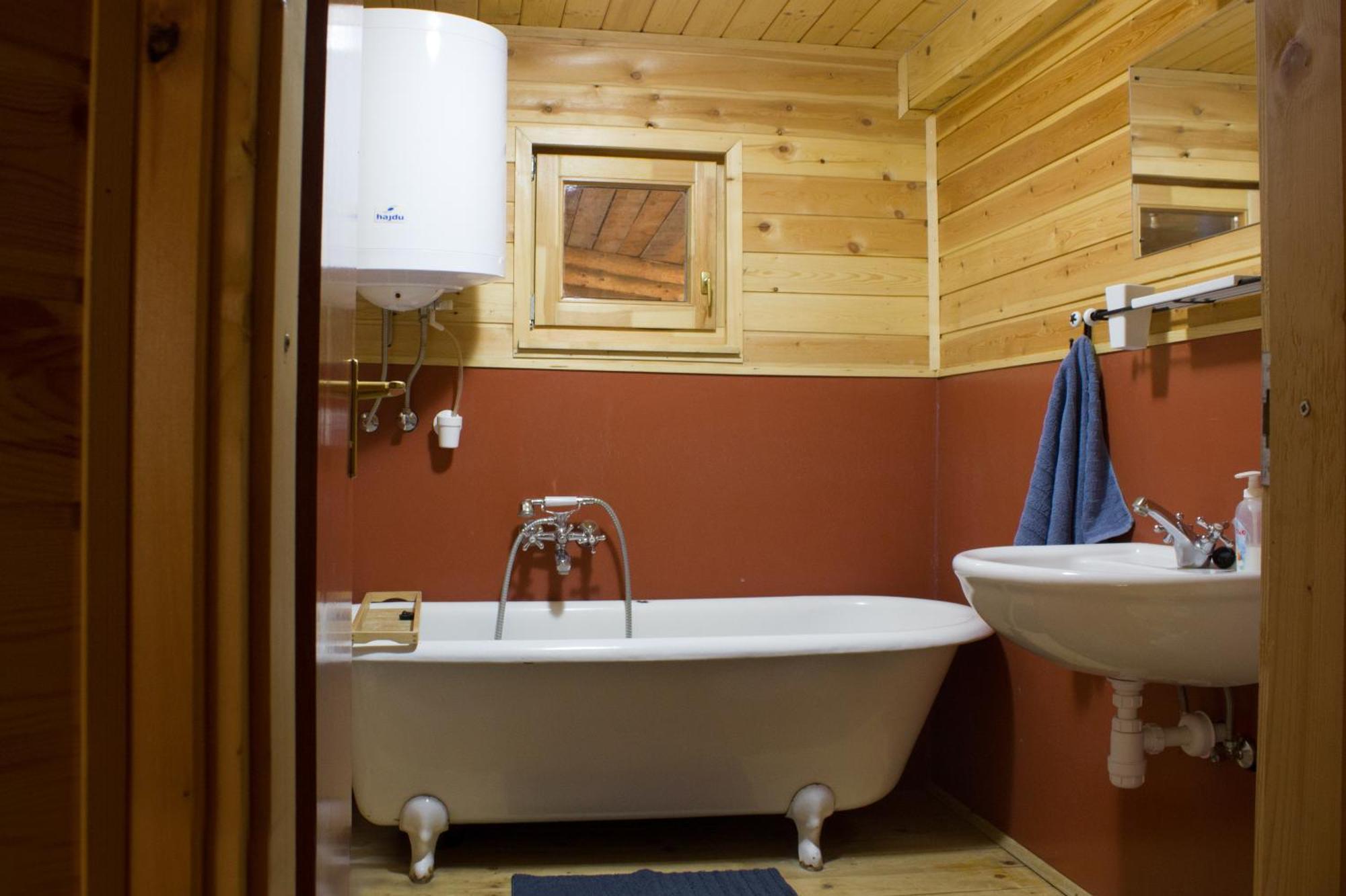 Vackorkert Apartment Sirok Екстериор снимка